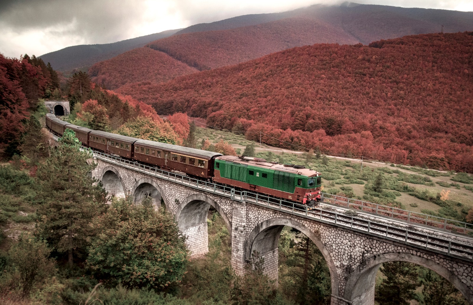 Autunno sulla Ferrovia dei Parchi